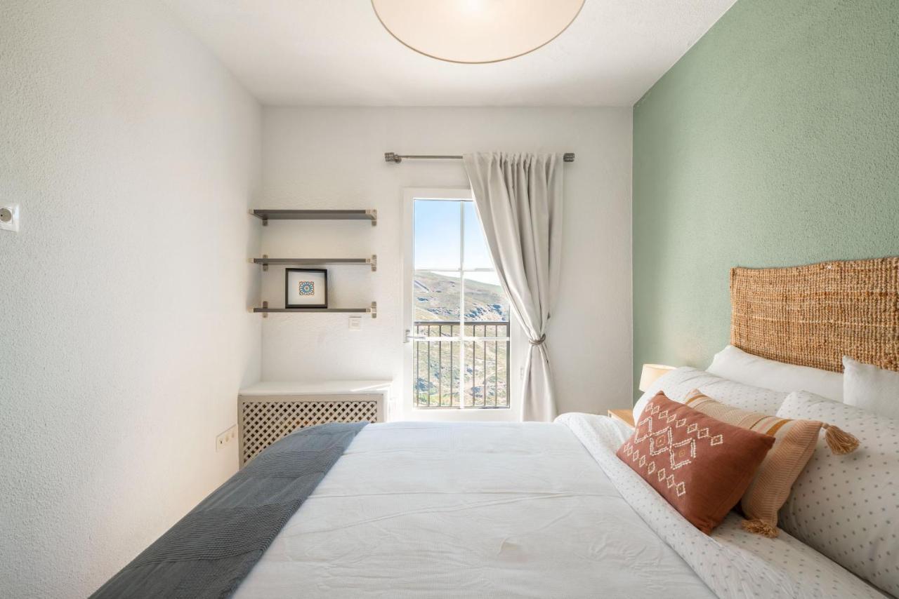 Beautifully Renovated 4 Bedroom Apt + Kid'S Room Sierra Nevada Exteriér fotografie