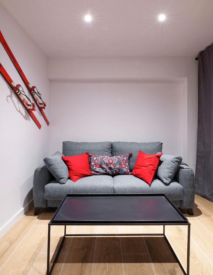 Beautifully Renovated 4 Bedroom Apt + Kid'S Room Sierra Nevada Exteriér fotografie